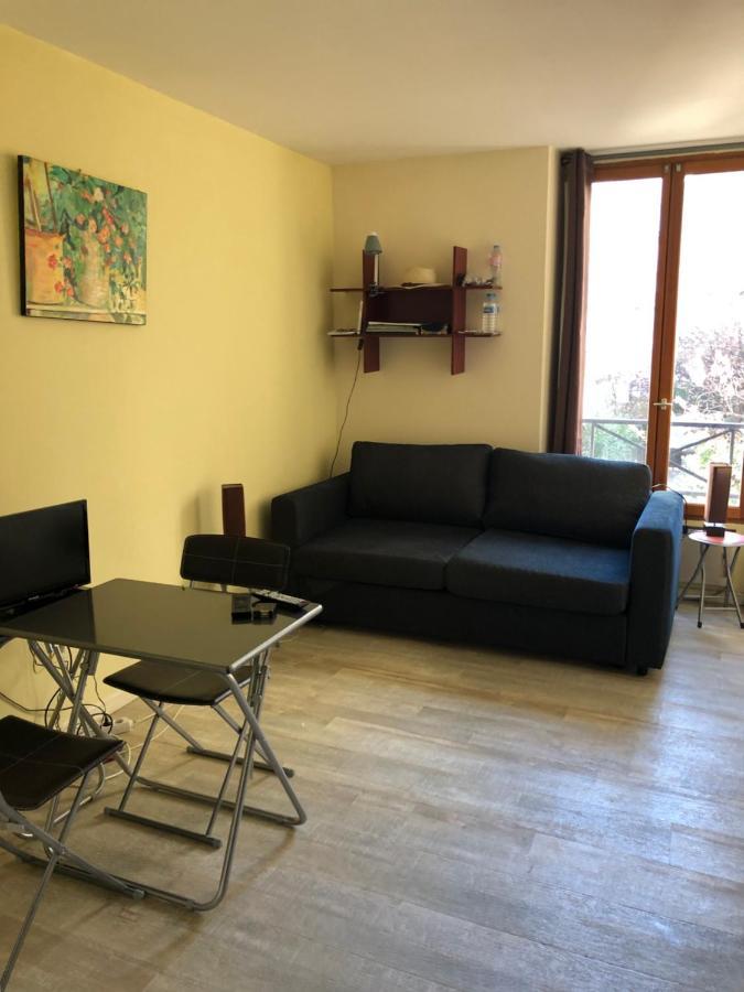 23 rue de la chapelle Apartamento París Exterior foto